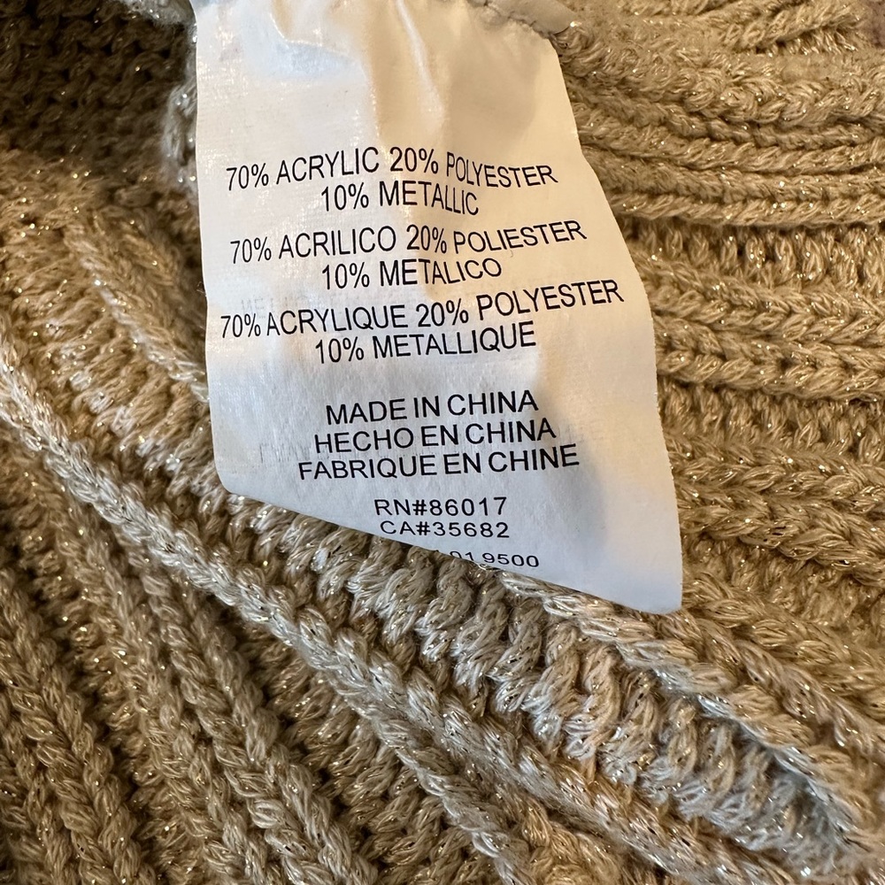 Bebe - Picture 4 of 6